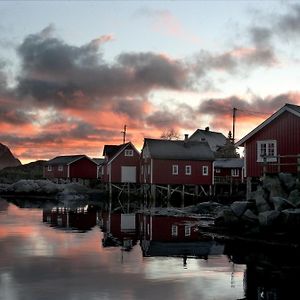 Svinoya Rorbuer Hotel Svolvaer Exterior photo