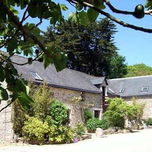 Les Pieds Dans L'Herbe Bed & Breakfast Rosporden Exterior photo