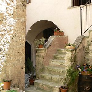 Residence Il Palazzo Santo Stefano Di Sessanio Exterior photo