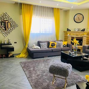 Laura'S Stylish Entire Villa Or Only Rooms Madaba Exterior photo