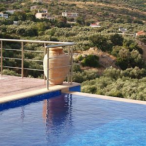 Impressive Platanias Villa | Villa Bulma | 2 Bedrooms | Private Pool With Magnificent Mountain Views | Big Garden With Lawn | Afrata Chania Exterior photo