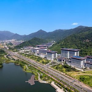 Wyndham Taizhou West Hotel Exterior photo