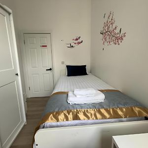 Cork City En-Suite Single Room Exterior photo