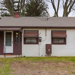 Tranquil Ranch Near Ann Arbor And Detroit Villa Westland Exterior photo