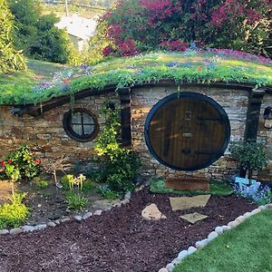 Hobbit Haven Hotel Santa Barbara Exterior photo