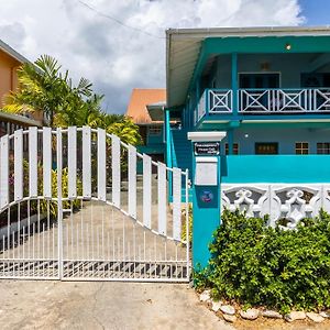 Beach House In Crown Point- Walk To The Beach Apartment Bon Accord Village Exterior photo