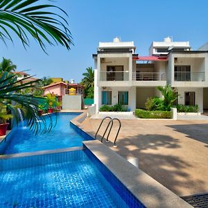 Luxury 3Bhk Villa With Swimming Pool In Candolim Exterior photo