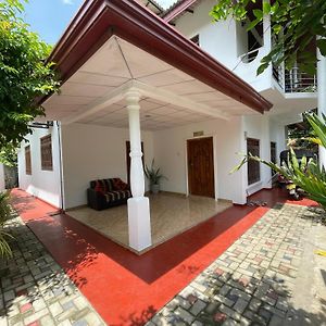 Lanka Holiday Home Anuradhapura Exterior photo