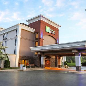 Holiday Inn Express Burlington, An Ihg Hotel Exterior photo