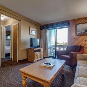 Village Of Winnipesaukee Laconia Room photo