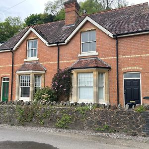 Summerfield Villa Little Malvern Exterior photo