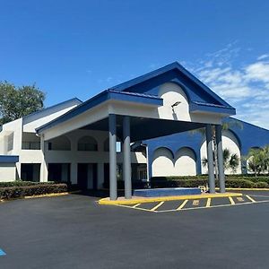 Days Inn By Wyndham Crystal River Exterior photo