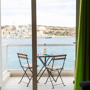 Seashore Stays - Stunning Apartments Right By The Sea St. Paul's Bay Room photo