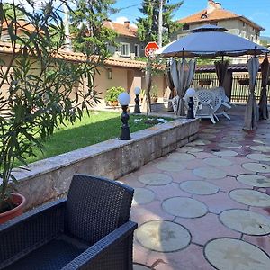 Приятелската Къща Hotel Velingrad Exterior photo