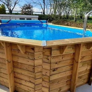 Maison Spacieuse Avec Piscine Et Vue Sur Jardin A Fourches Villa Exterior photo