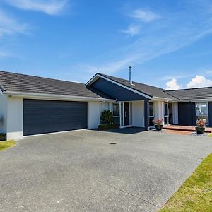 Fabulous In Wharewaka - Wharewaka Holiday Home Taupo Exterior photo