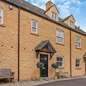 4 Bed In Bourton-On-The-Water 62039 Villa Exterior photo