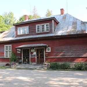 Lindi Kooli Kohvik Apartment Parnu Exterior photo