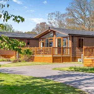 Wareham Forest Lodge Retreat Lytchett Minster Exterior photo