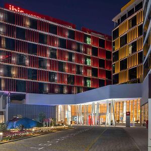 Ibis Doha Hotel Exterior photo