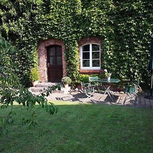 Geraeumige Ferienwohnung In Einem Umgebauten Stallgebaeude Ferchesar Exterior photo