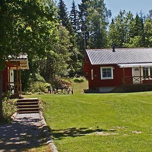 Idyllisch Am See Gelegenes Schwedenhaus Mit Eigener Sauna Villa Hovsnas Exterior photo