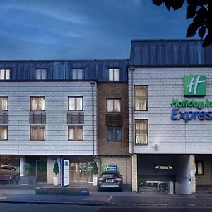 Holiday Inn Express Windsor, An Ihg Hotel Exterior photo