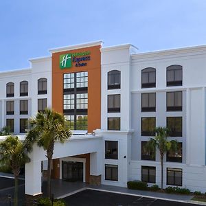 Holiday Inn Express & Suites Jacksonville South East - Medical Center Area, An Ihg Hotel Exterior photo