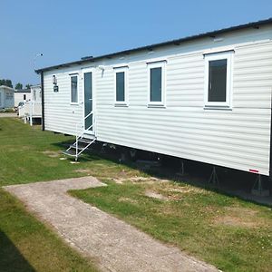 An Oasis Of Serenity In Camber Sands - Brand New 8 Berth Caravan Hotel Exterior photo