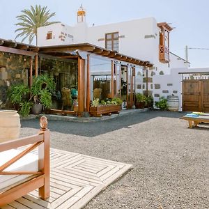 Casa Emblematica Garaday Lanzarote Guest House Tinajo Exterior photo