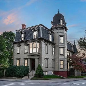 The Underwood-Hale House Hotel Providence Exterior photo