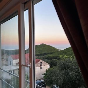 Peaceful Oasis With Sea View And Parking Spot Apartment Babino Polje Exterior photo