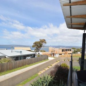 Sea Breeze Villa Merimbula Exterior photo