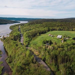 Chanterelle Inn & Cottages Baddeck Exterior photo