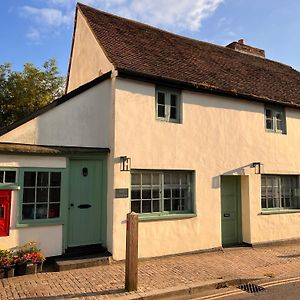 Beautiful Countryside Cottage - Old Post Office Cobham  Exterior photo