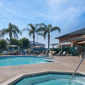 Residence Inn By Marriott Santa Clarita Valencia Exterior photo