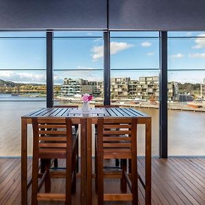 Stunning 1Br Apartment With Water Views Kingston Exterior photo