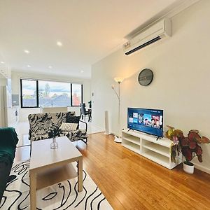 Mt Waverley Spacious 2Br2Ba Parking Wifi Balcony Apartment Mount Waverley Exterior photo