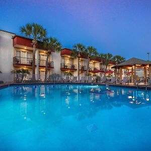 La Quinta By Wyndham Clearwater Central Hotel Exterior photo