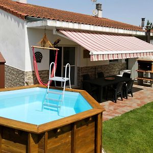 Casa Ozcoidi, Acogedor Alojamiento Con Jardin Y Piscina En El Centro De Navarra Guest House Pitillas Exterior photo