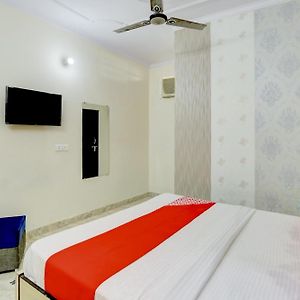 Oyo Hotel Dream House Meerut Exterior photo