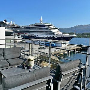 Free Parking Space, Balcony, Prime Location Apartment Alesund Exterior photo