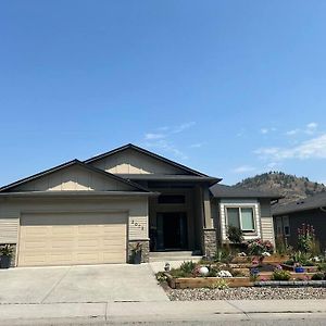 Shannon Ridge Mountain View Home West Kelowna Exterior photo