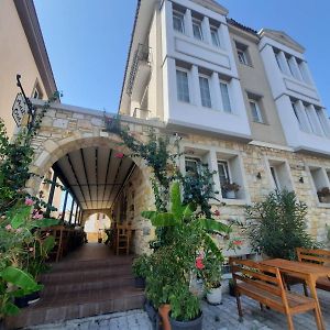 Adil Pansiyon Bed & Breakfast Cesme Exterior photo