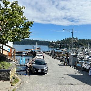 Iconic 3-Story Waterfront 'Marina House' W/ View Villa Gibsons Exterior photo