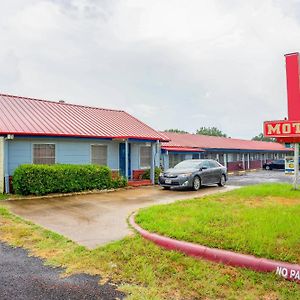 Budget Inn By Oyo Palestine Tx Hwy 79 Exterior photo