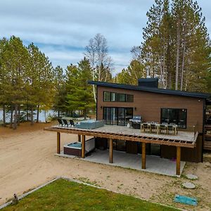 Le Roselin Modern And Cozy Chalet Spa & Lake Villa Notre-Dame-de-la-Merci Exterior photo