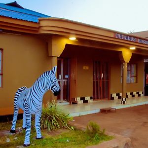 Cajanus Inn Karatu Exterior photo