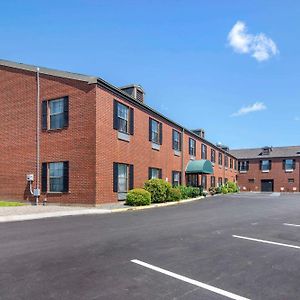 Quality Inn At Bangor Mall Exterior photo