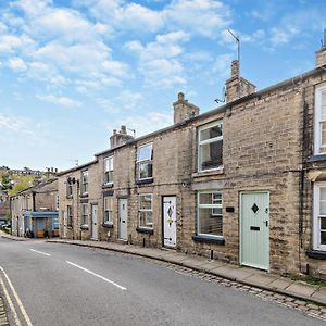 2 Bed In Bollington 94785 Villa Exterior photo